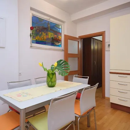 公寓 Old Town Art Apartment Split By Litto *