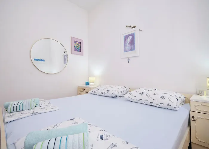 Old Town Art Apartment Split By Litto * 斯普利特