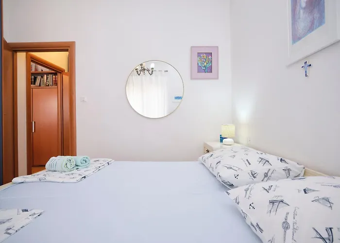 Old Town Art Apartment Split By Litto 公寓 *